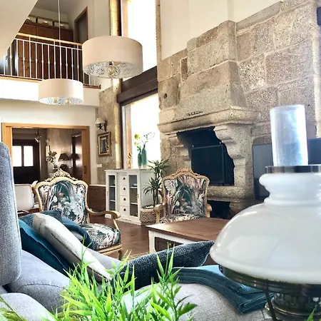 Casa Da Lomba Piscina Y Vistas Al Mar En ヴィラ