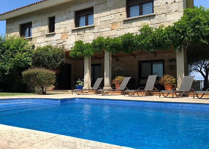 Casa Da Lomba Piscina Y Vistas Al Mar En 빌라